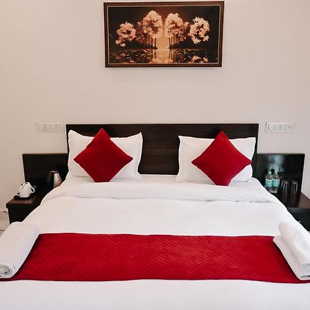 Corbett Nature Walk Resort Ramnagar Exterior foto